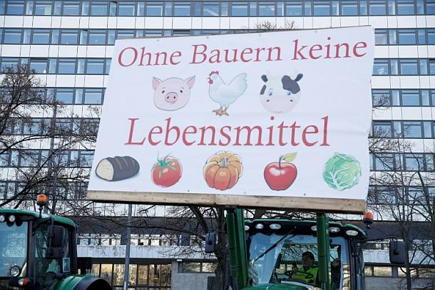 Landwirte protestieren erneut gegen Agrarpolitik