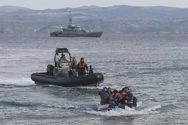 Türkische Küstenwache will- gefährliche Überfahrten durch Ägäis stoppen