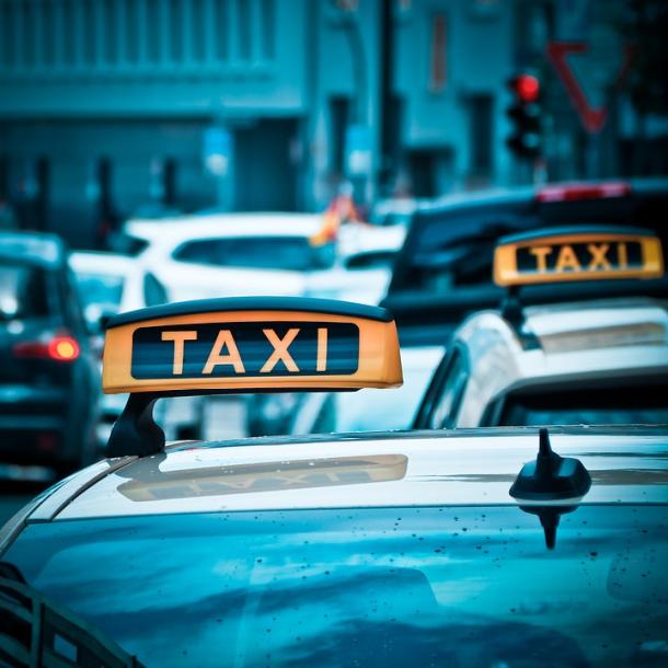 Kiel- Haftbefehl für Verdächtige nach Überfällen auf Taxifahrer