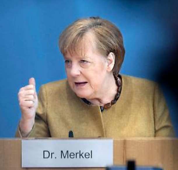 Angela Merkel erhält den Verdienstorden