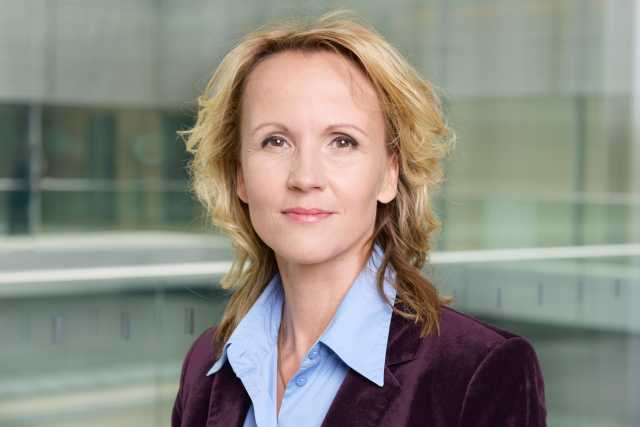 Umweltministerin kritisiert Von der Leyen