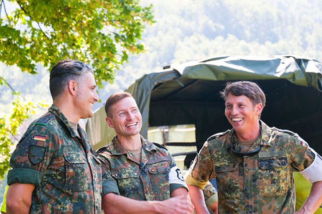 SPD-Linke Esdar verteidigt Milliardenausgaben für die Bundeswehr