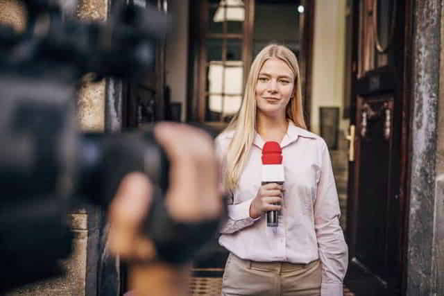 Druck der Presse an die Politik
