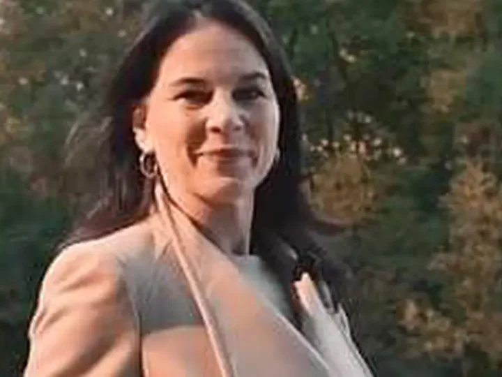 Baerbock in New York bezahlt, aber wofür?