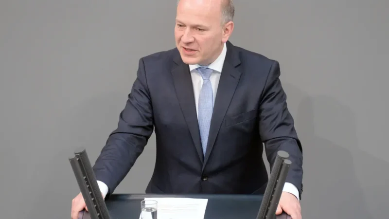 Wegner unter Druck: Senat muss nachliefern