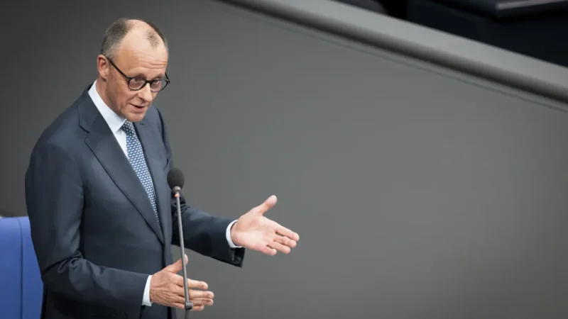 Merz prüft mehr Geld für Pendler