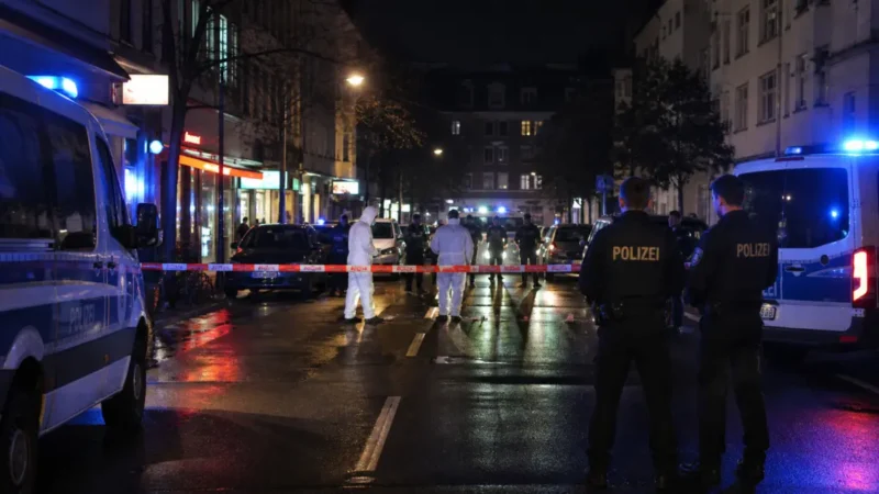 Schüsse in Schöneberg: Täter flüchtig