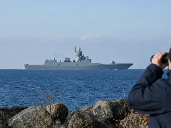 Russisches Kriegsschiff vor Fehmarn