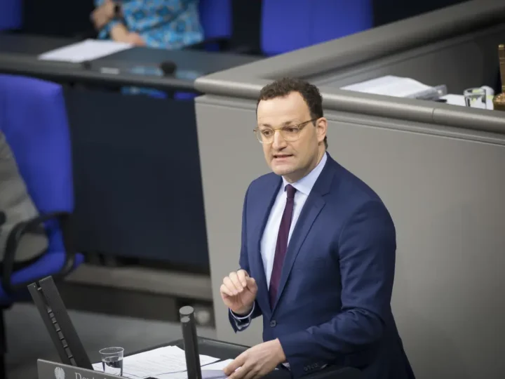 Spahn unter politischem Erklärungsdruck