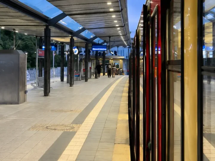 Die BVG antwortete schneller, als die S-Bahn fuhr
