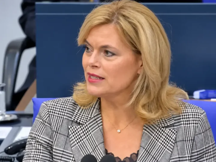 Klöckner droht AfD im Bundestag mit Saalverweis