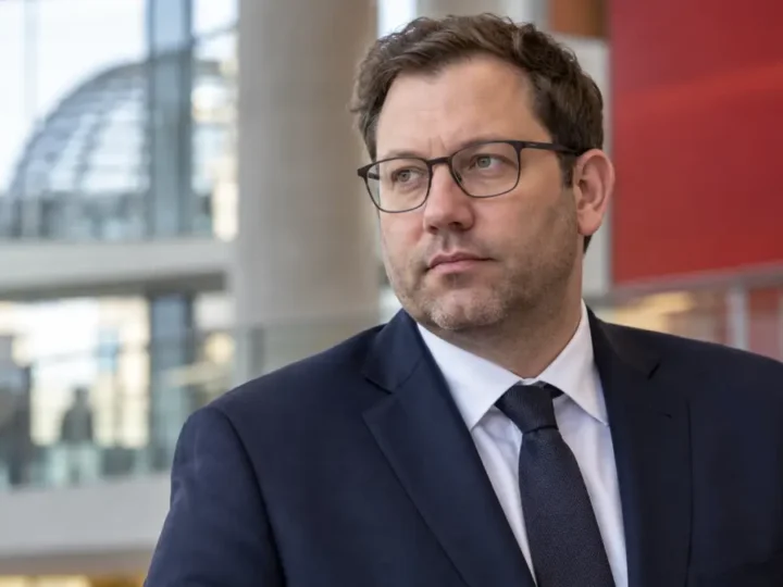 SPD fordert Prüfung eines AfD-Verbots