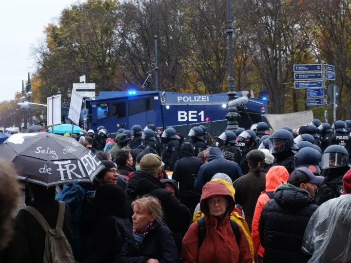 31. Oktober: Behörden warnen vor Krawallgefahr